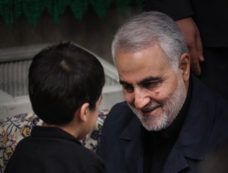 كان لأيتام الشهداء أبا !