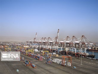 إيران تستورد أكثر من 21 مليون طن من السلع الأساسية في 11 شهراً