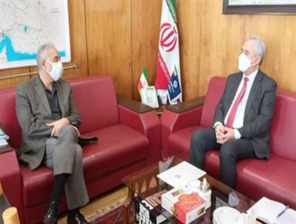 إيران وطاجيكستان تبحثان توطيد علاقاتهما الإقتصادية