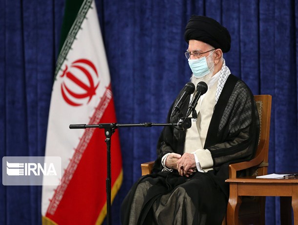 لقاء أعضاء مجمع تشخيص مصلحة النظام مع قائد الثورة الإسلامية "تقرير مصور"