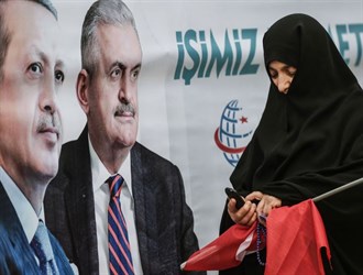 مناورة للحزب الحاكم بتركيا حول قضية الحجاب