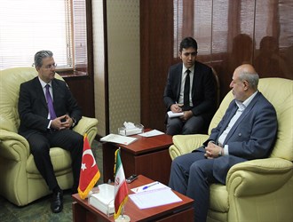 طهران تعلن إستعدادها لتوسيع تبادل الطاقة الكهربائية مع أنقرة